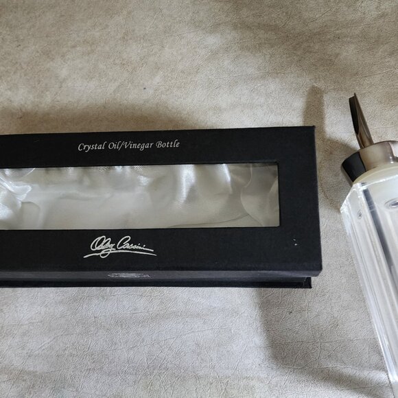 NIB OLEG CASSINI CRYSTAL OIL/VINEGAR BOTTLE - Picture 4 of 4